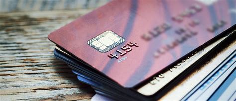 Безопасность и удобство: преимущества связи карты и счета в банке