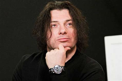 Вадим Самойлов: бас-гитарист и автор песен