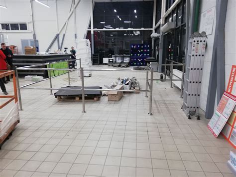 Важность входного ограждения в магазине