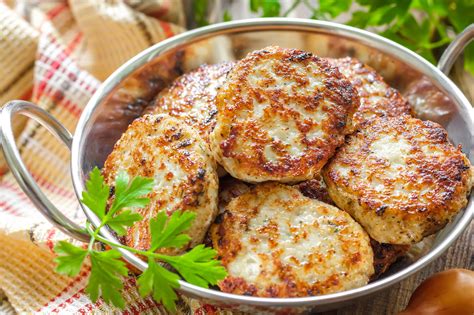Вкусные куриные котлеты