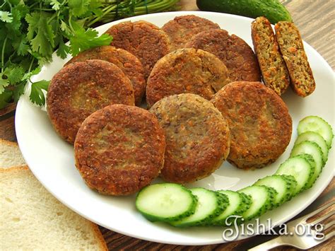 Вкусные чечевичные котлеты