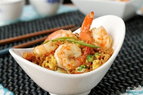 Вкусный рецепт креветок с рисом и чесноком