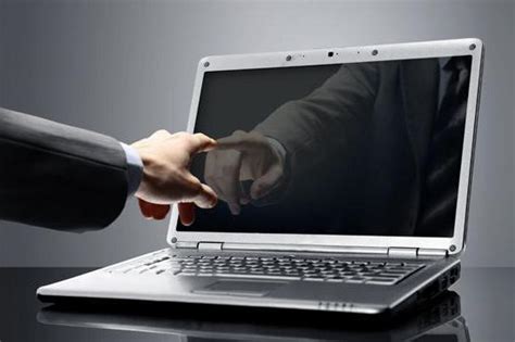 Возможные причины прыжков экрана монитора на ноутбуке
