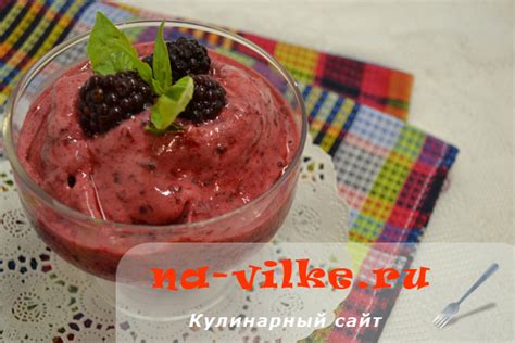 Выбор качественного кефира и свежих ягод: