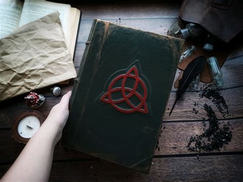 В первую очередь: отношение к магии