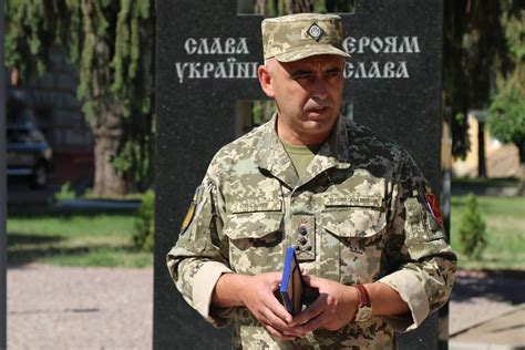 Главная роль командира