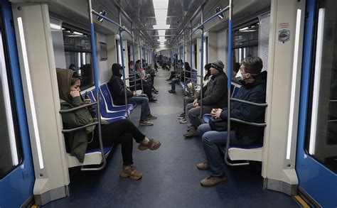 Главные причины для соблюдения расстояния в метро