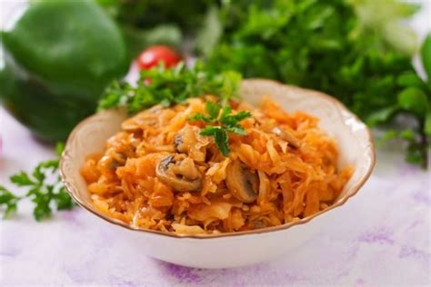 Грибная солянка на зиму с капустой