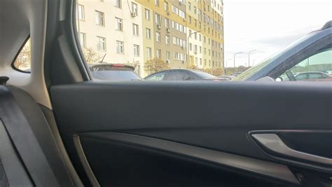 Добавление деталей на цветке