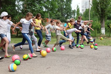 Игры с мячом: разнообразим досуг