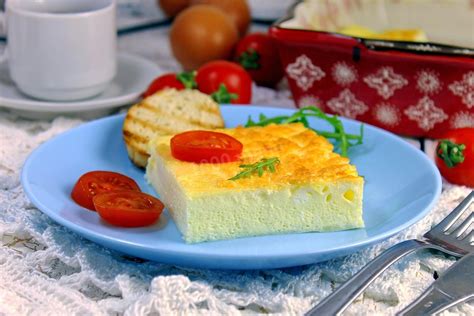 Из чего состоит запеканка яичная и какие ингредиенты выбрать