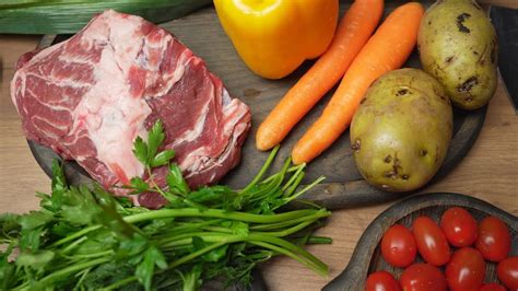 Ингредиенты для мясного супа