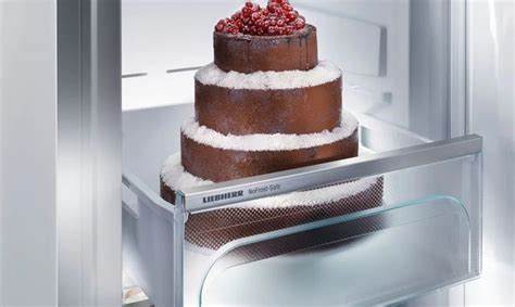 Использование дисплея холодильника Liebherr для сохранения продуктов