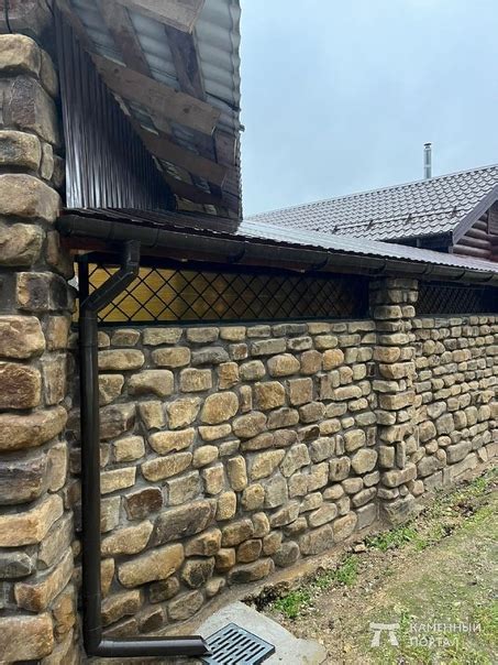 Используйте блоки из песчаника для основы