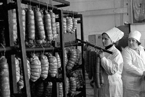 История отсутствия колбасы в СССР - причины и последствия