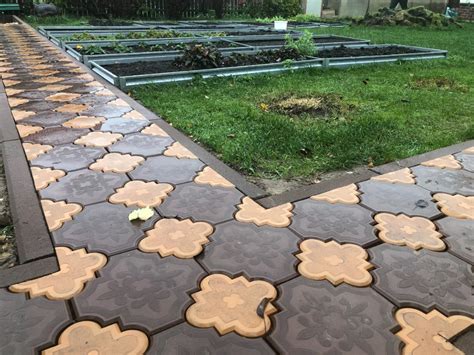 Как защитить тротуарную плитку от зимы