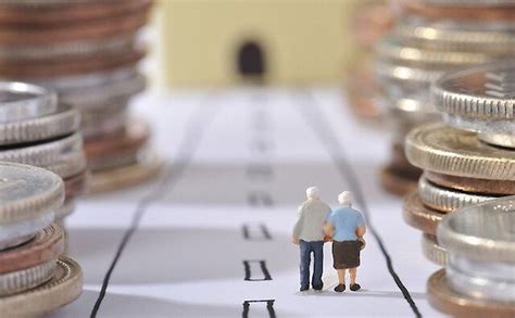 Как официальная документация влияет на полноту и достоверность информации