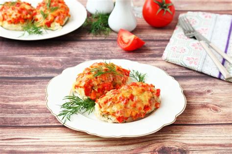 Куриное плечо, запеченное с овощами