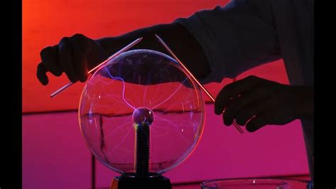 Легкость и безопасность: почему плазменный шар безопасен для контакта