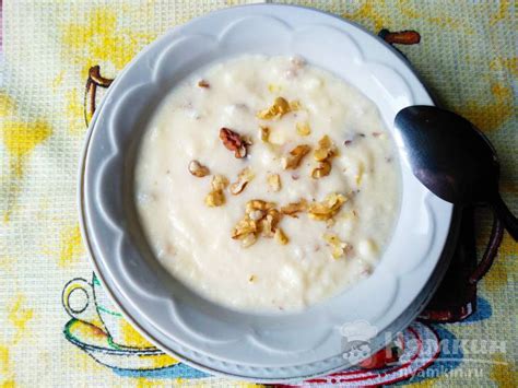 Манная каша с медом и орехами: рецепт с приятным послевкусием