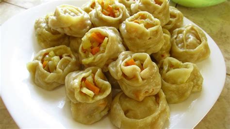Манты с грибами и овощами: вегетарианский вариант исполнения