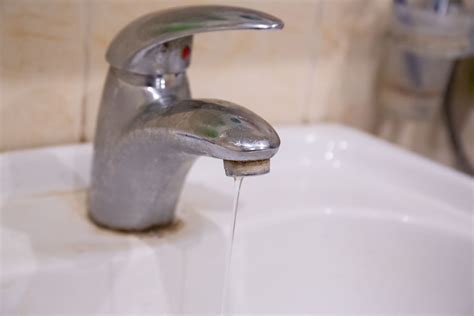 Меры предосторожности важны: вода из-под крана не всегда безопасна