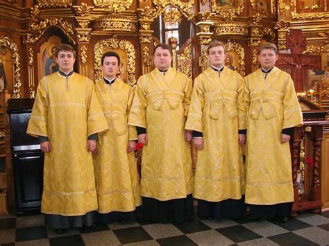 Место мальчиков в церковной иерархии