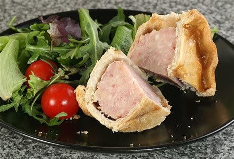 Наслаждайтесь уникальным вкусом популярных британских блюд
