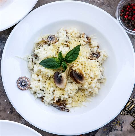 Невероятные вкусовые сочетания: ризотто с грибами по необычным рецептам