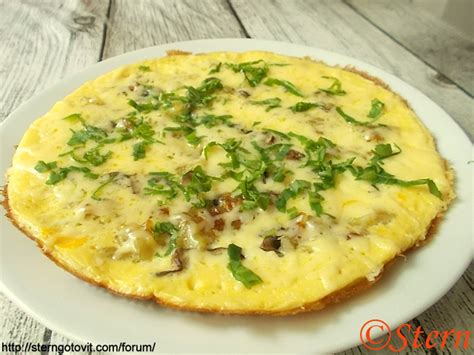 Омлет с картошкой и сыром