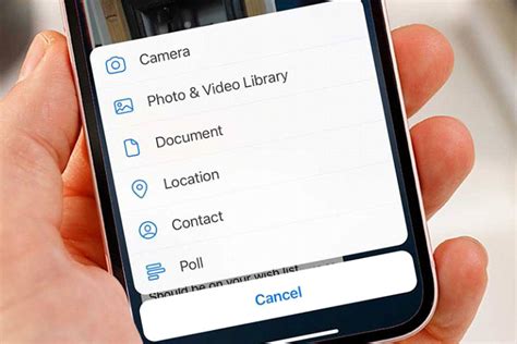 Откройте WhatsApp и выберите чат