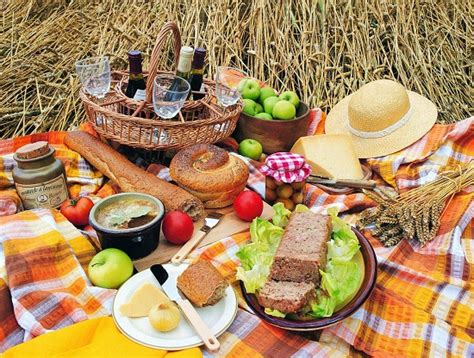 Пикник на природе: как приготовить вкусную яху на гриле