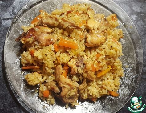Плов из курицы в жаровне - сочетание мяса и специй