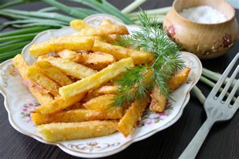 Подача и декорирование картофеля фри