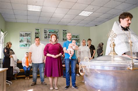 Подготовка брата к крещению: выбор одежды и подарков