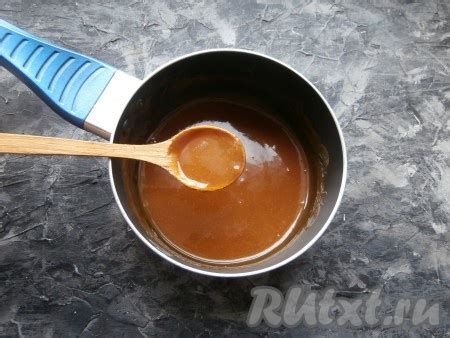 Подготовка и приготовление карамели из сахара на ложке