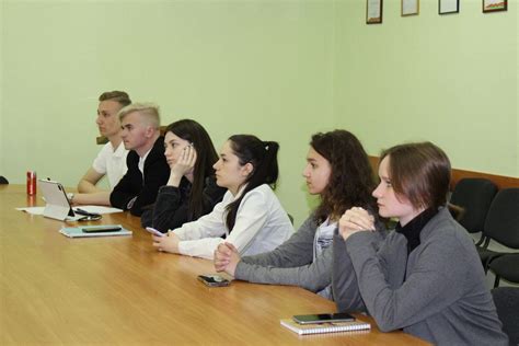 Подготовка к выступлению с поздравлением