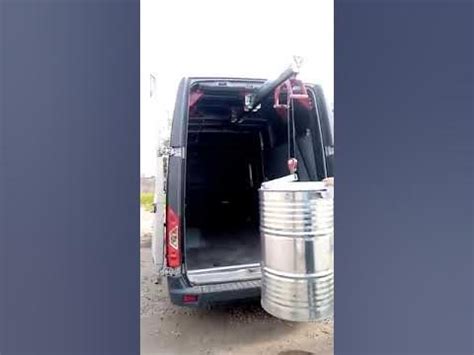 Подготовка к загрузке бочки в Газель