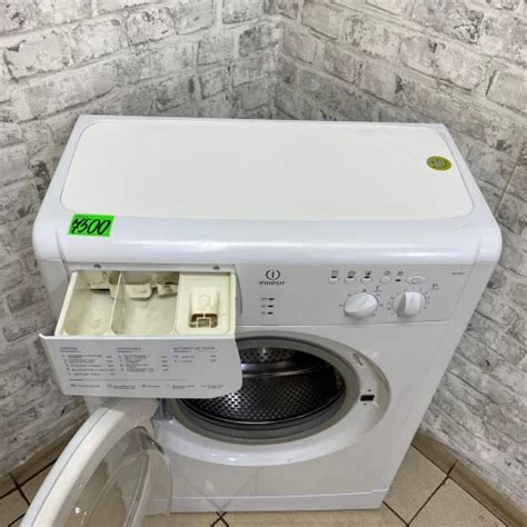 Поддержка стиральной машины Indesit WIUN 82