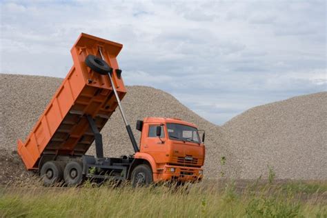 Поднятие кузова на Камазе: часто возникающие проблемы и их решение