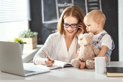 Поиск работы в декрете: лучшие советы от опытных мам