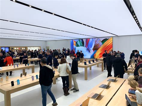Посещайте сертифицированные магазины Apple