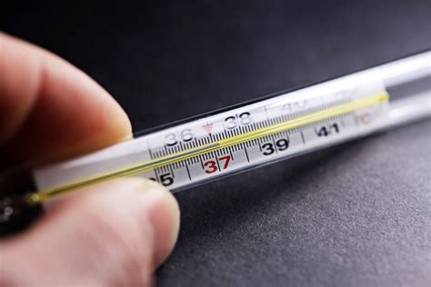 Почему меняется температура от 37 до 38 градусов: возможные причины и рекомендации