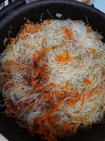 Пошаговый процесс приготовления фунчозы