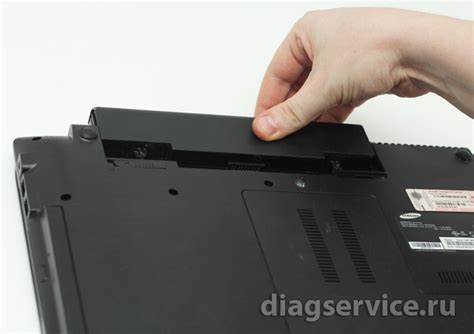 Предварительная подготовка к разборке ноутбука Samsung NP350V5C