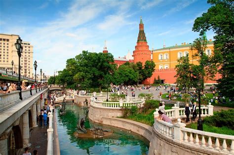 Привлекательные места и идеи для молодежи