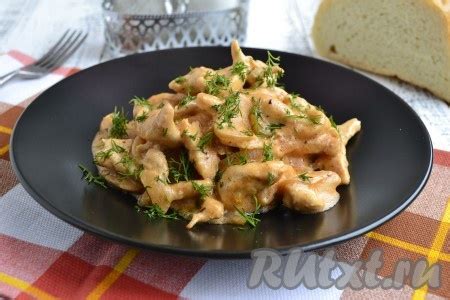 Приготовление курицы со сметаной
