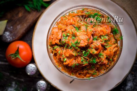 Приготовление солянки из квашеной капусты с сосисками