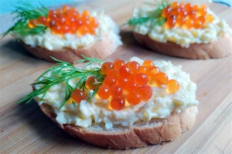 Приготовление чесночной начинки для хлеба