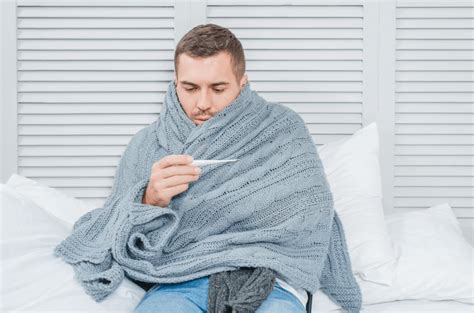 Причины болей в глазах при повышенной температуре